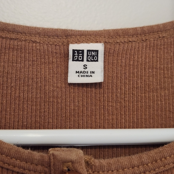 Uniqlo Button Up Tee - Picture 4 of 4